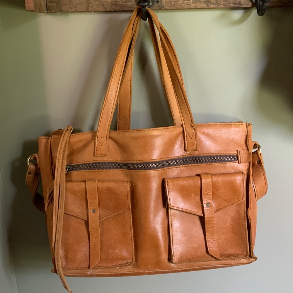 Joanna’s Favorite messenger bag by Raven and Lily